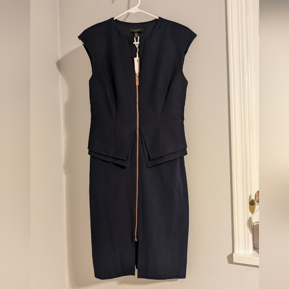 Elegant Black Sleeveless Navy Dress